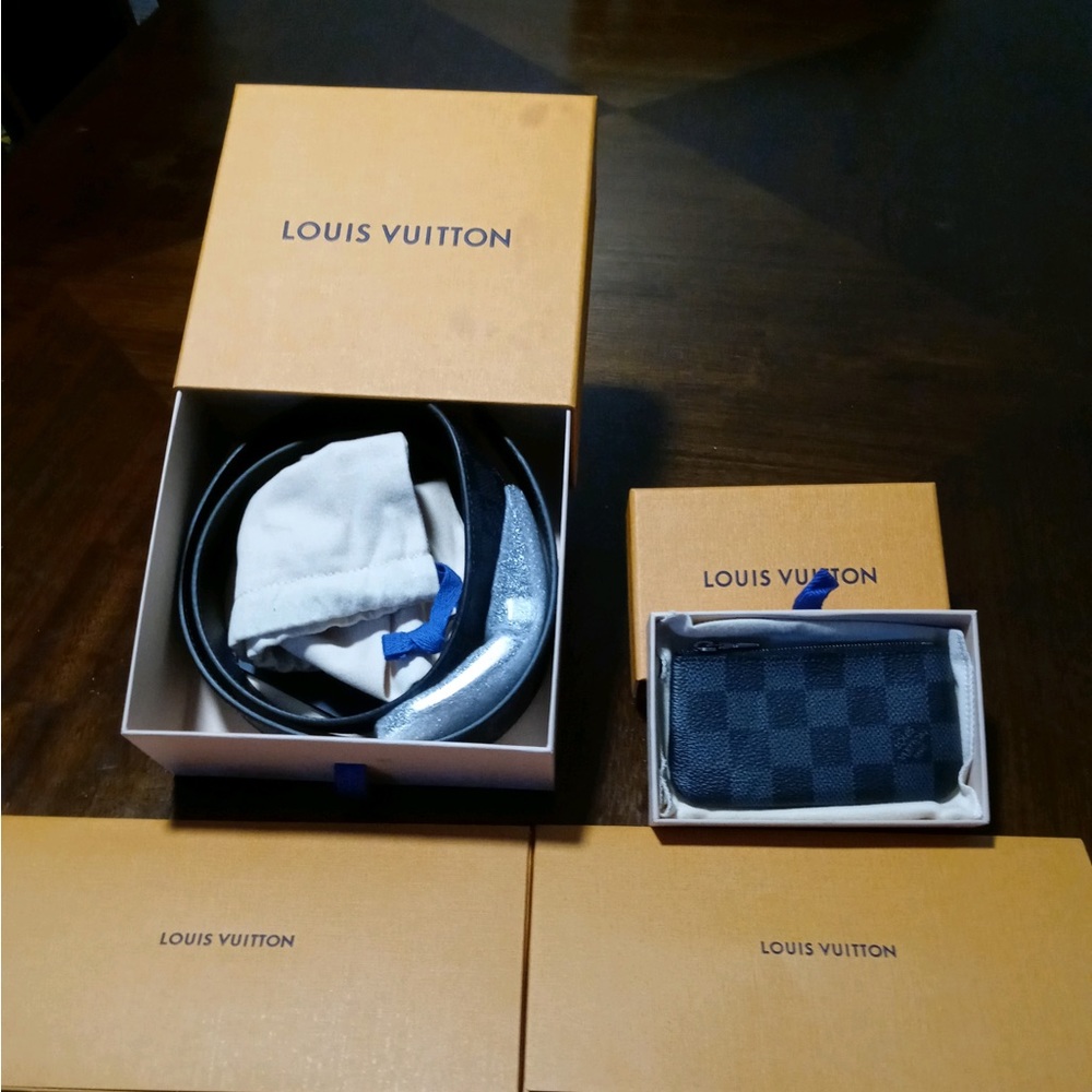 Brand new coin pouch/belt